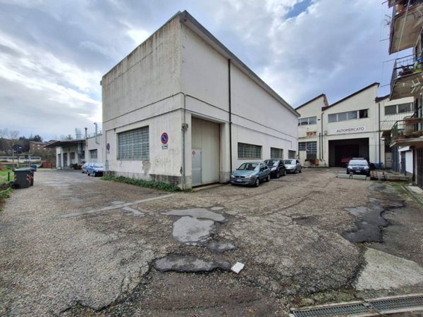 negozio in affitto a Busalla