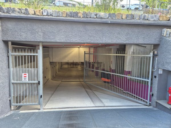 box auto in affitto a Camogli