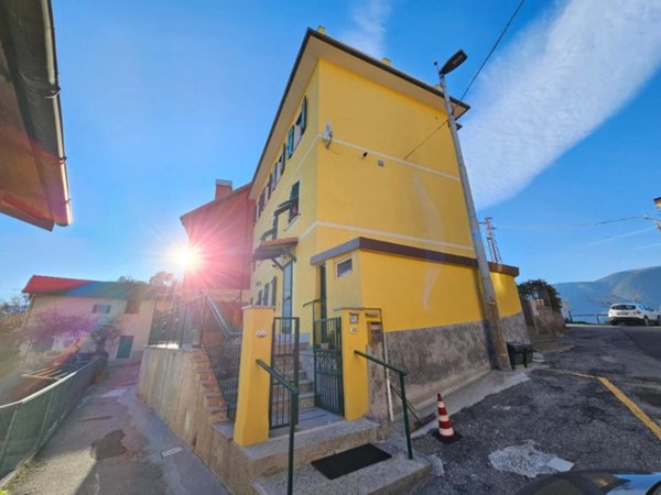appartamento in affitto a Campomorone in zona Langasco
