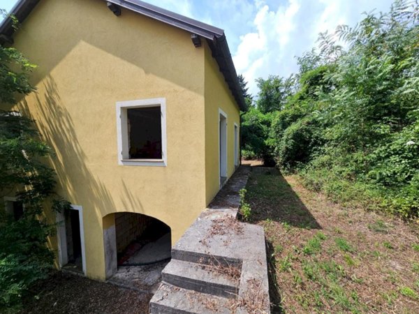 appartamento in affitto a Campomorone in zona Isoverde