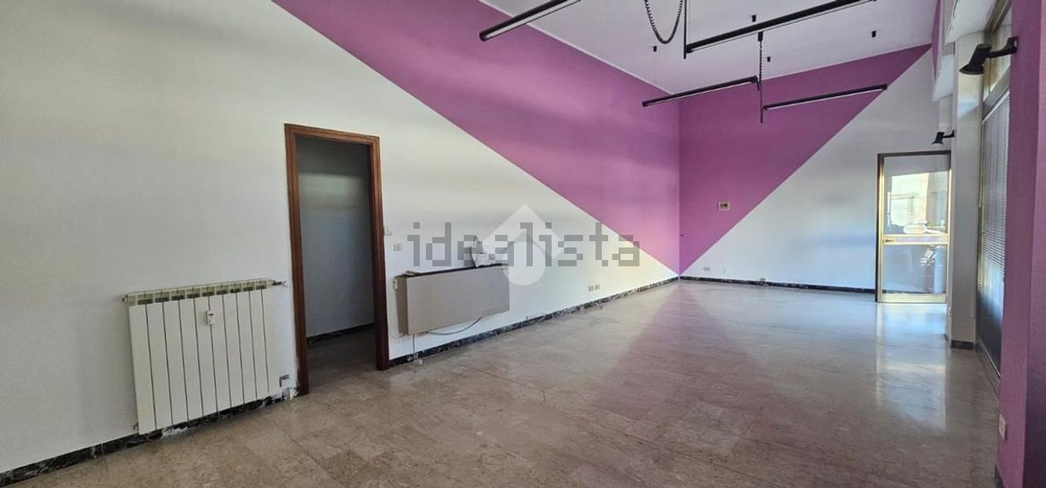 negozio in affitto a Carasco