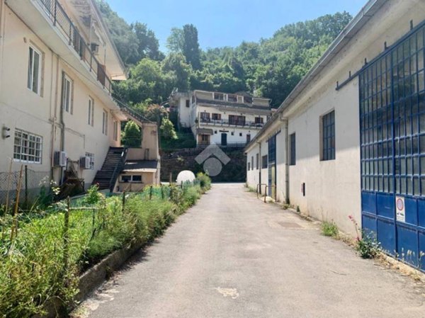 locale commerciale in affitto a Carasco in zona Rivarola