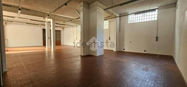 capannone in affitto a Carasco