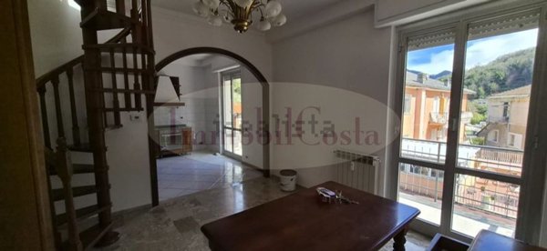 appartamento in affitto a Carasco