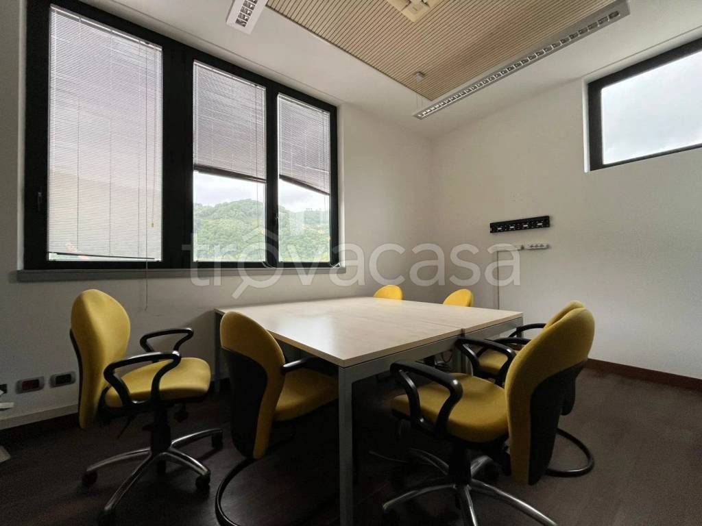 ufficio in affitto a Carasco in zona Comorga
