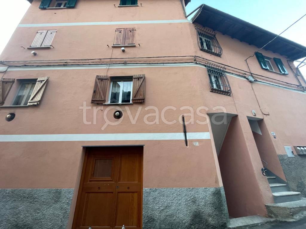 appartamento in affitto a Ceranesi in zona Paravanico