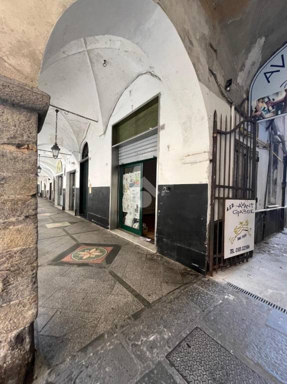 negozio in affitto a Chiavari