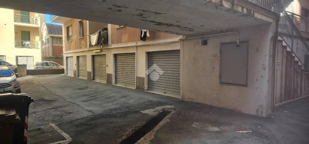 locale commerciale in affitto a Chiavari