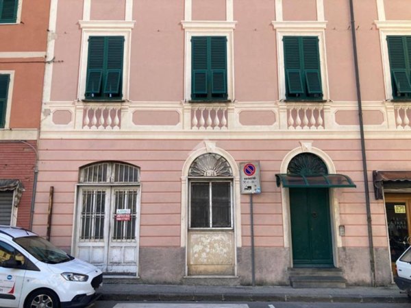 negozio in affitto a Chiavari