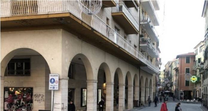 negozio in affitto a Chiavari