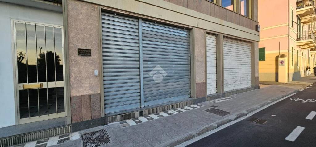 negozio in affitto a Chiavari