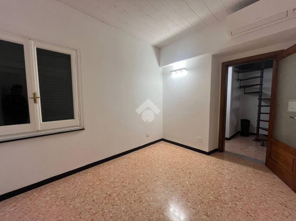 ufficio in affitto a Chiavari