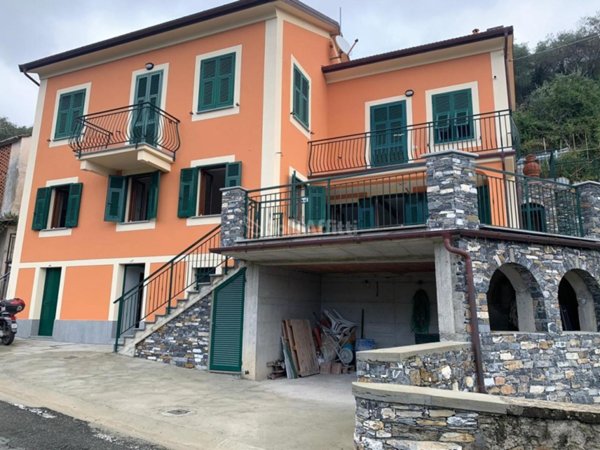 appartamento in affitto a Chiavari in zona Sanguineto