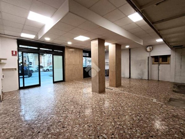 negozio in affitto a Chiavari