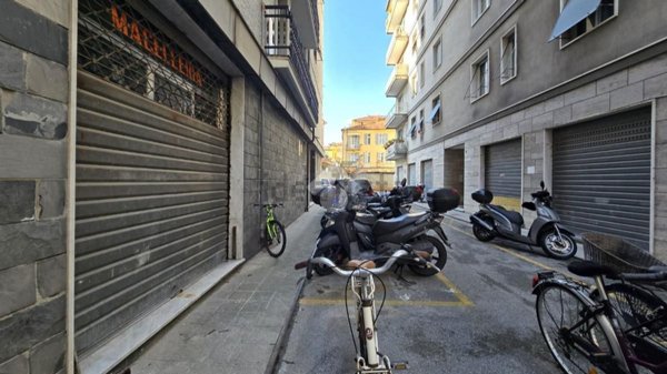 locale commerciale in affitto a Chiavari