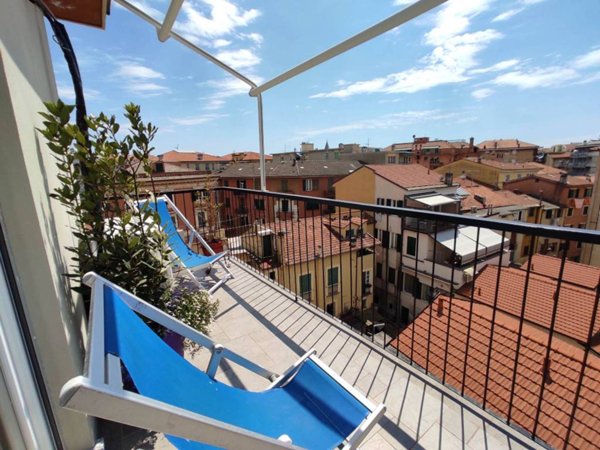 appartamento in affitto a Chiavari in zona Entella