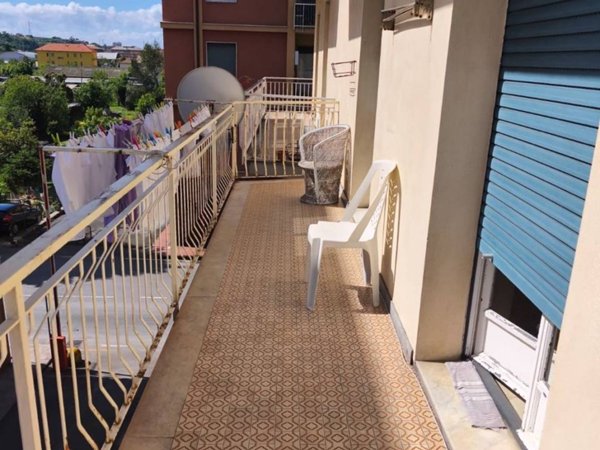 appartamento in affitto a Chiavari in zona Caperana