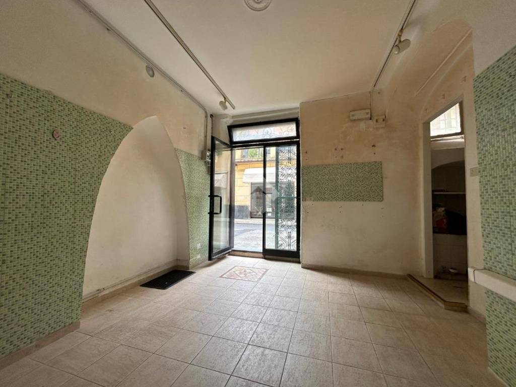 negozio in affitto a Chiavari