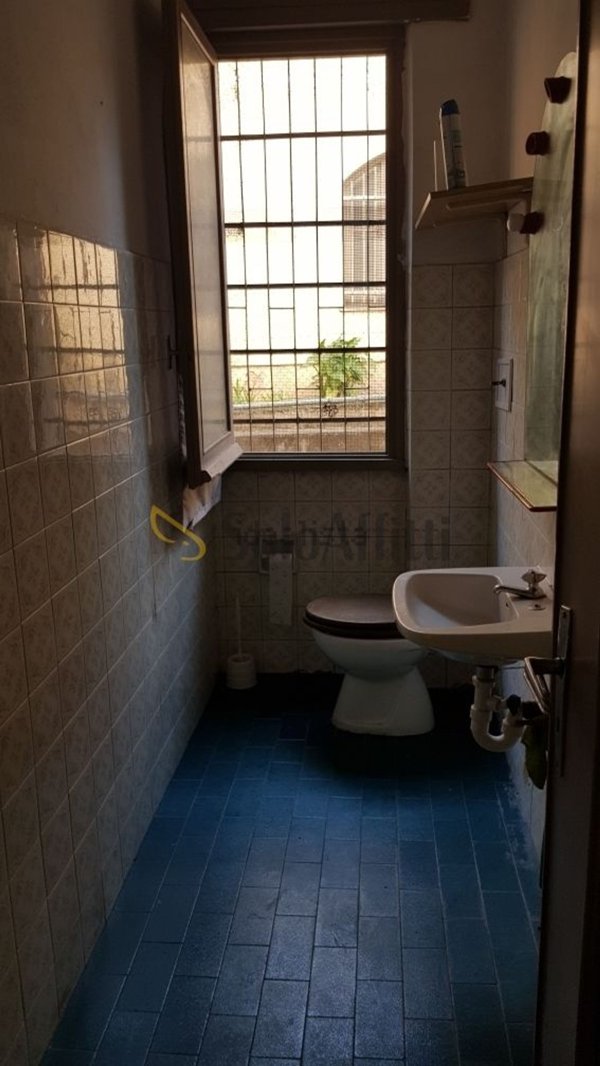 locale commerciale in affitto a Chiavari