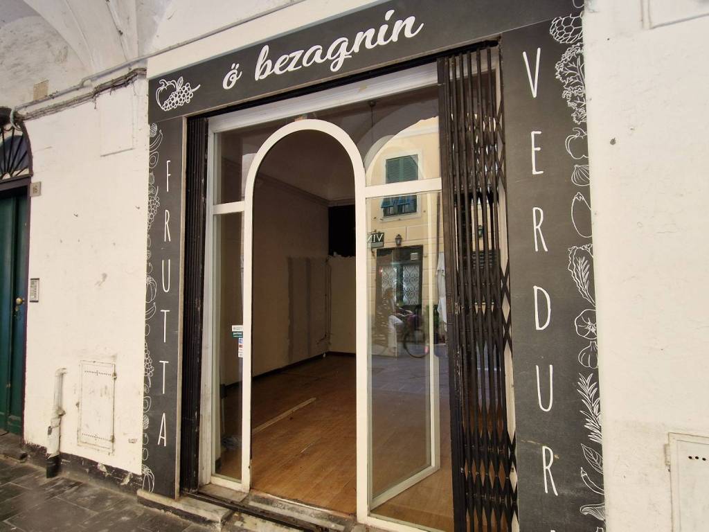 negozio in affitto a Chiavari