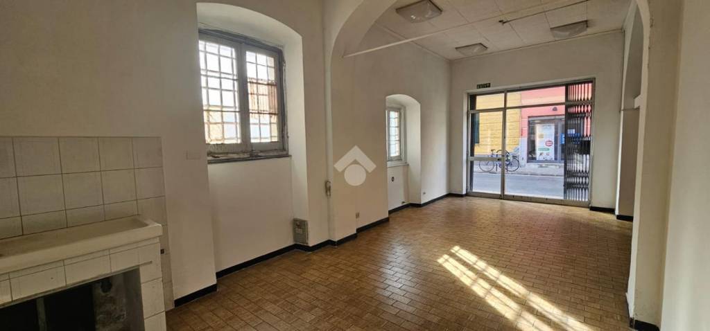 locale commerciale in affitto a Chiavari