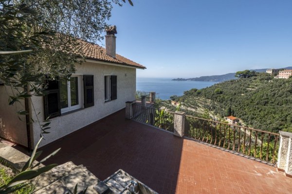 casa indipendente in affitto a Chiavari in zona Sant'Andrea di Rovereto