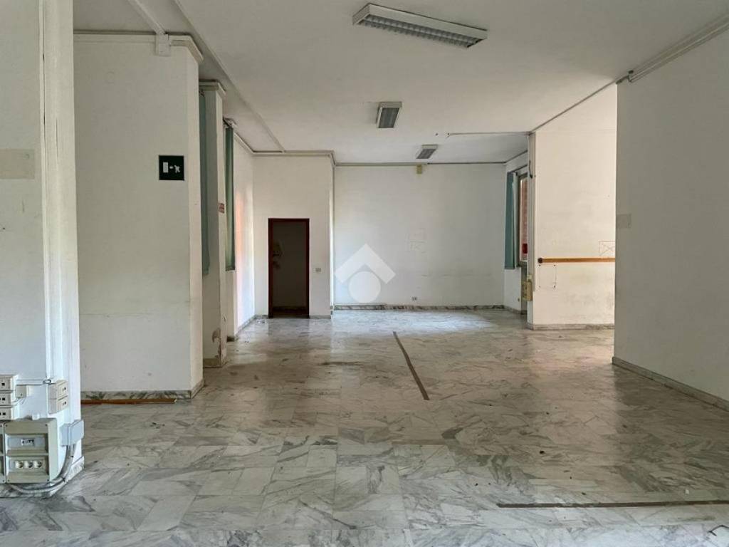negozio in affitto a Chiavari