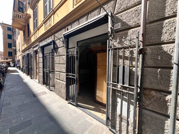 negozio in affitto a Chiavari in zona Entella