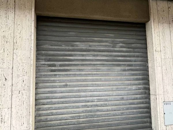 negozio in affitto a Chiavari in zona Caperana