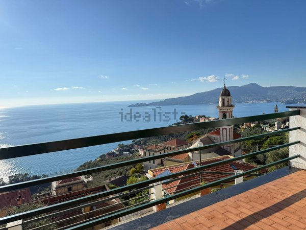 appartamento in affitto a Chiavari in zona Sant'Andrea di Rovereto