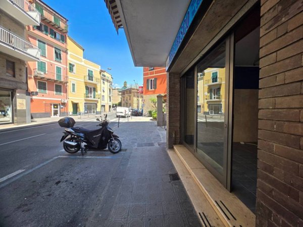 negozio in affitto a Chiavari
