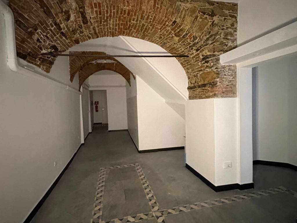 negozio in affitto a Chiavari