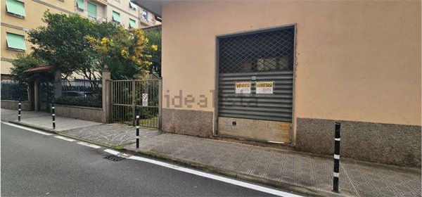 capannone in affitto a Chiavari