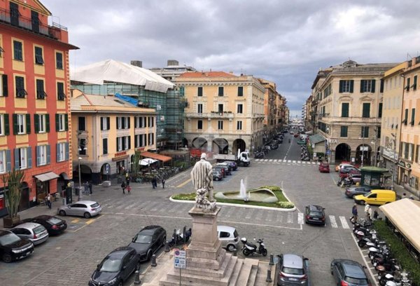 locale commerciale in affitto a Chiavari