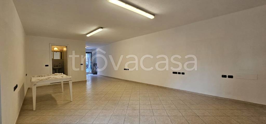 negozio in affitto a Chiavari