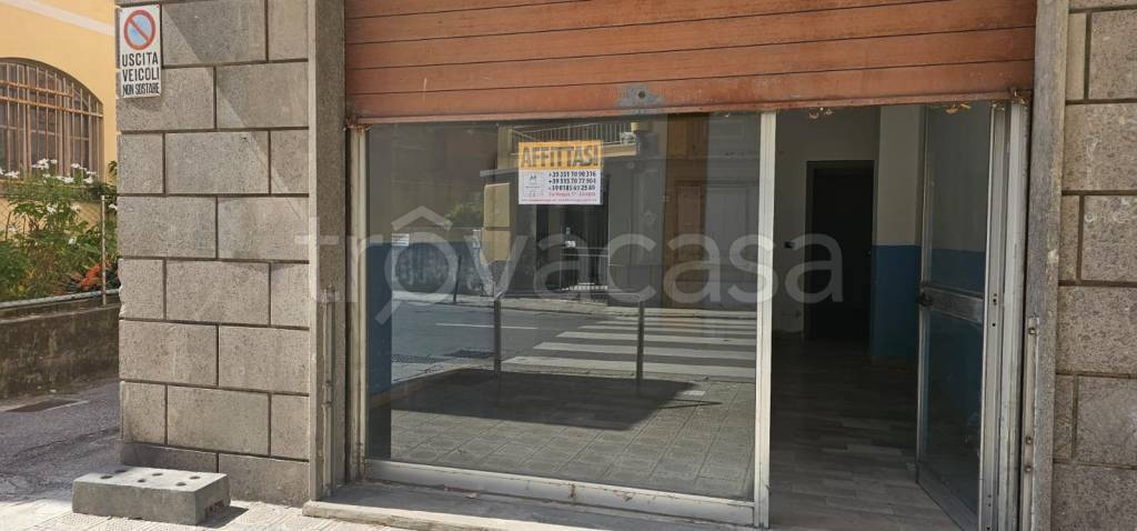 negozio in affitto a Chiavari