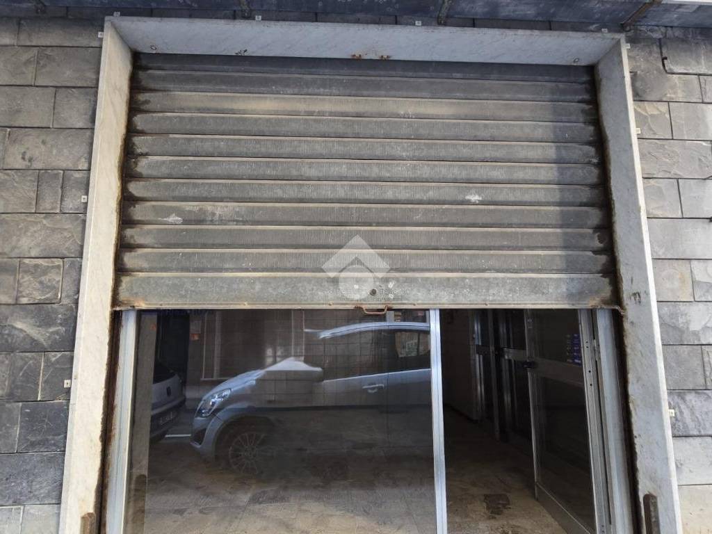 locale commerciale in affitto a Chiavari