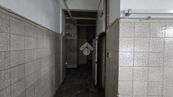 locale commerciale in affitto a Chiavari