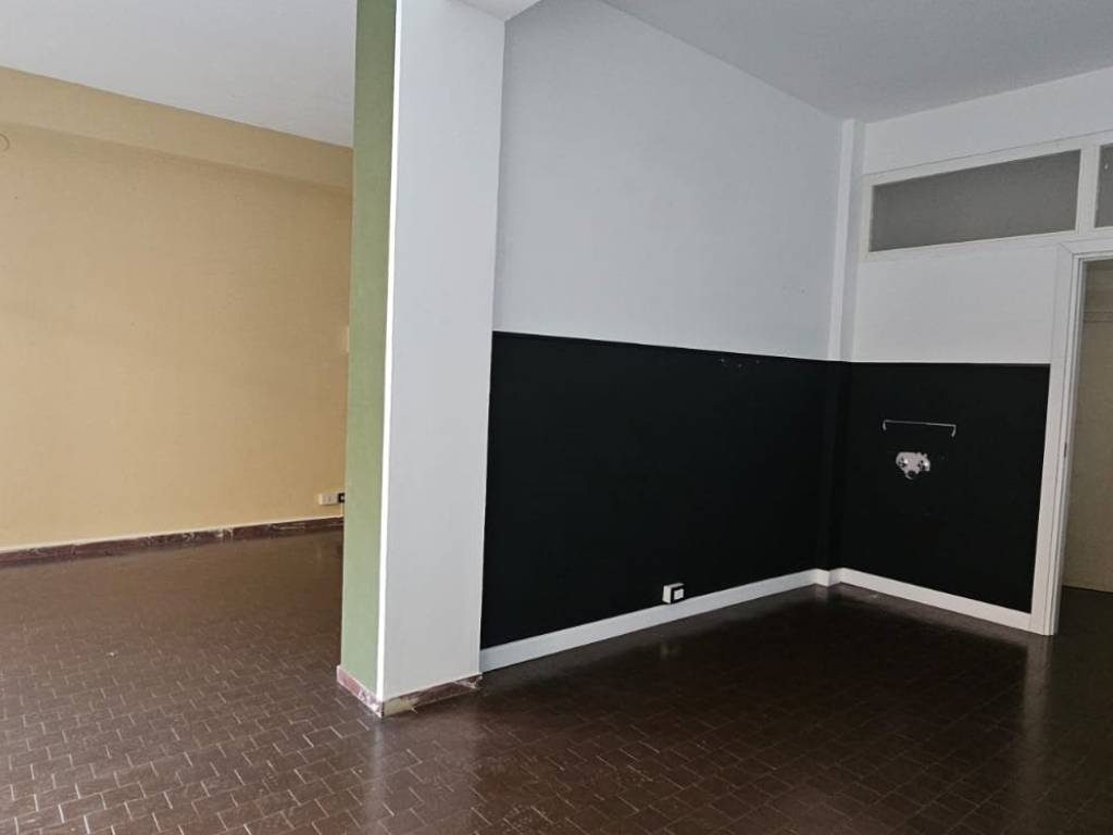 negozio in affitto a Chiavari
