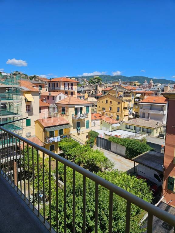 appartamento in affitto a Chiavari in zona Entella