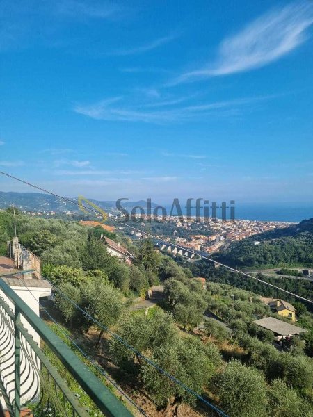 appartamento in affitto a Chiavari in zona Sanguineto