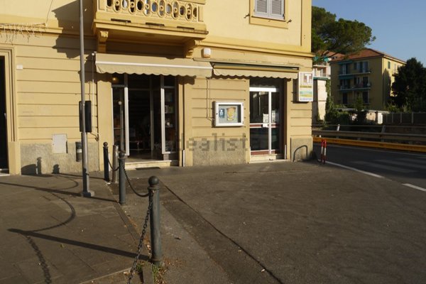 negozio in affitto a Chiavari