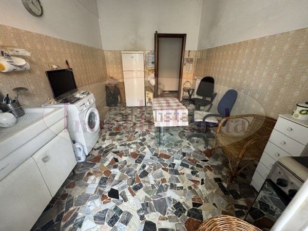 appartamento in affitto a Chiavari in zona Entella