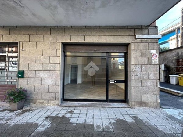 negozio in affitto a Chiavari