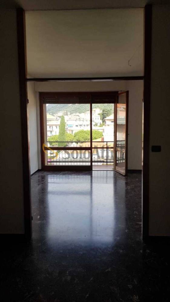 appartamento in affitto a Chiavari in zona Entella