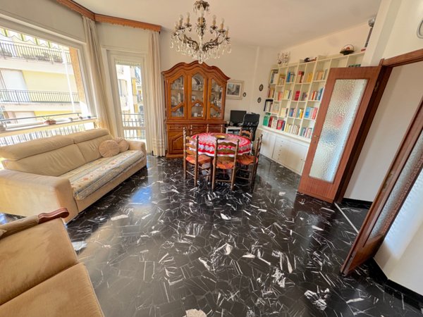 appartamento in affitto a Chiavari in zona Entella