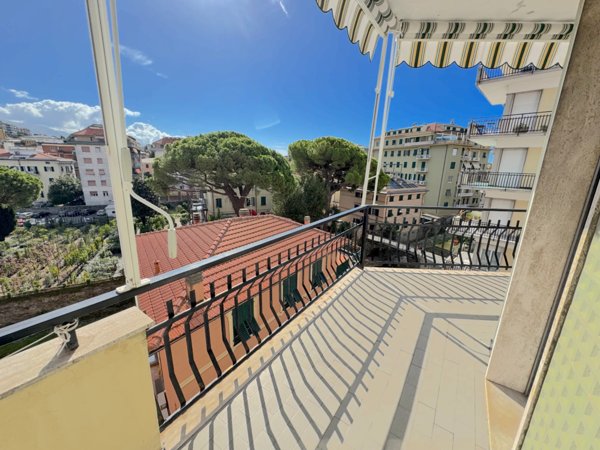 appartamento in affitto a Chiavari in zona Entella