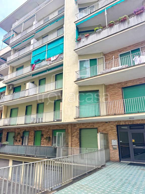 appartamento in affitto a Chiavari in zona Entella