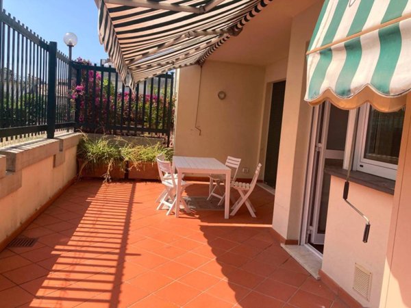 appartamento in affitto a Chiavari in zona Entella