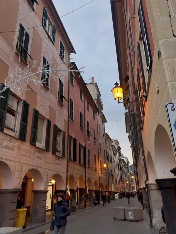 locale commerciale in affitto a Chiavari